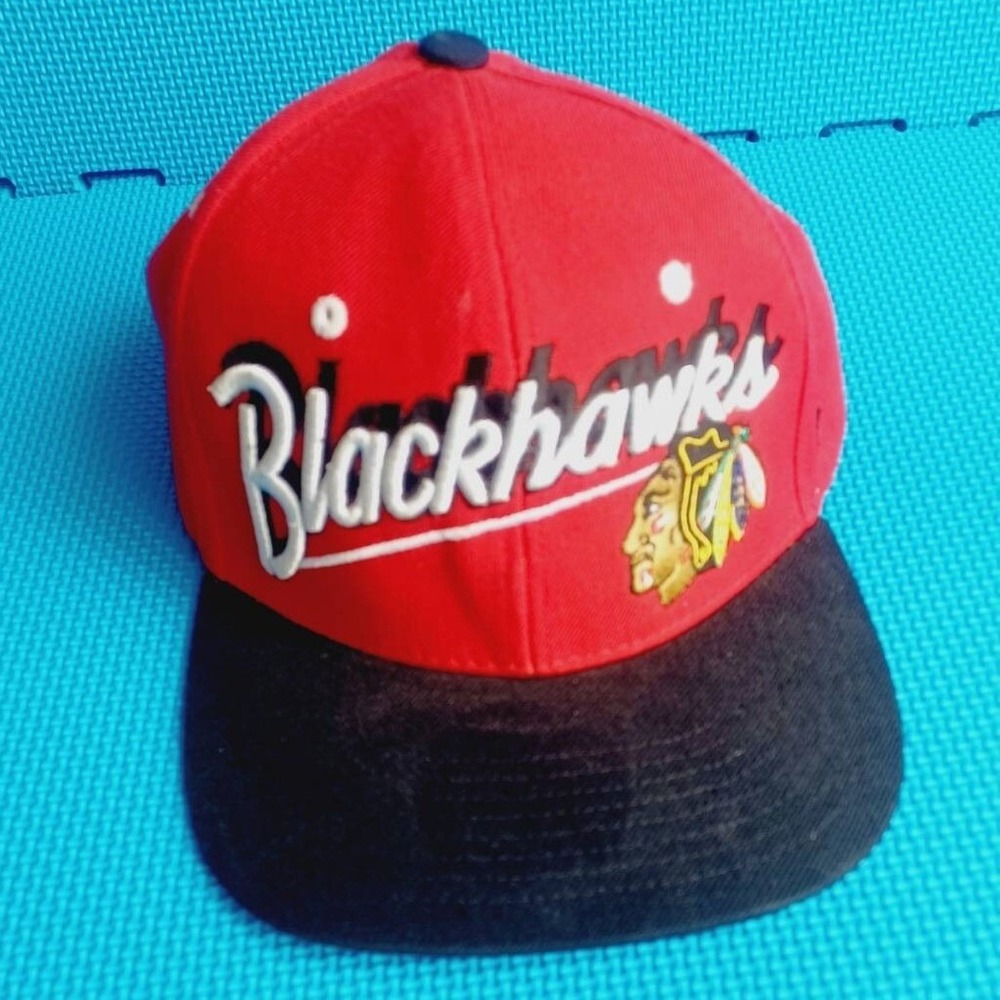 Chicago Blackhawks Hat NHL Zephyr Red/Black Snapback Cap Mark on Rim